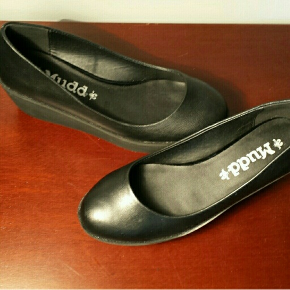 Black Platform Wedges - NWT - Picture 3 of 4